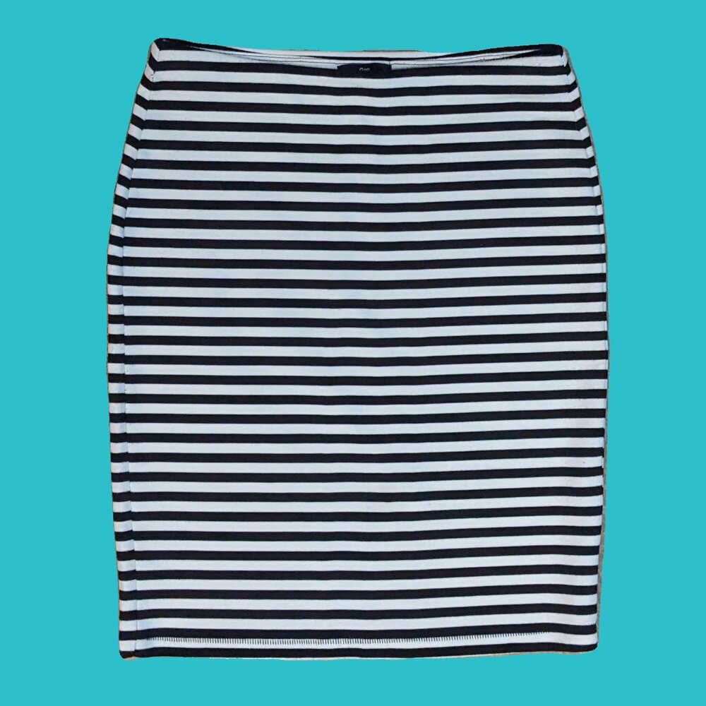 GAP Striped Black and Cream Stretchy Skirt Size XS Preowned